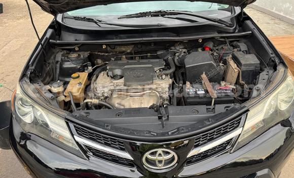 Sayi Na hannu Toyota RAV4 Black Mota in Douala a Ƙasar Kamaru Sayi Na hannu Toyota RAV4 Black Mota in Douala a Ƙasar Kamaru