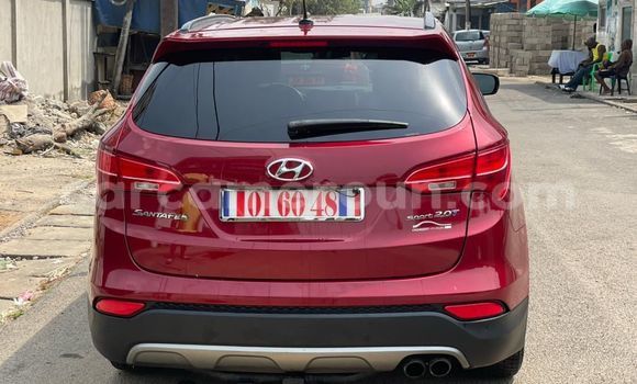Sayi Na hannu Hyundai Santa Fe Red Mota in Douala a Ƙasar Kamaru Sayi Na hannu Hyundai Santa Fe Red Mota in Douala a Ƙasar Kamaru