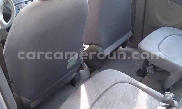 Acheter Neuf Voiture Toyota Yaris Verso Gris à Douala, Littoral Cameroon Acheter Neuf Voiture Toyota Yaris Verso Gris à Douala, Littoral Cameroon