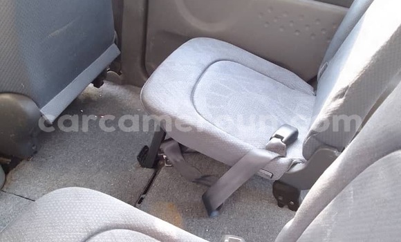 Acheter Neuf Voiture Toyota Yaris Verso Gris à Douala, Littoral Cameroon Acheter Neuf Voiture Toyota Yaris Verso Gris à Douala, Littoral Cameroon