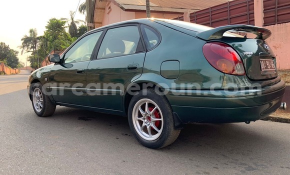 Sayi Sabo Toyota Corolla Green Mota in Yaounde a Babban Kamaru