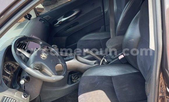 Acheter Occasion Voiture Toyota Blade Marron à Yaoundé, Central Cameroon Acheter Occasion Voiture Toyota Blade Marron à Yaoundé, Central Cameroon
