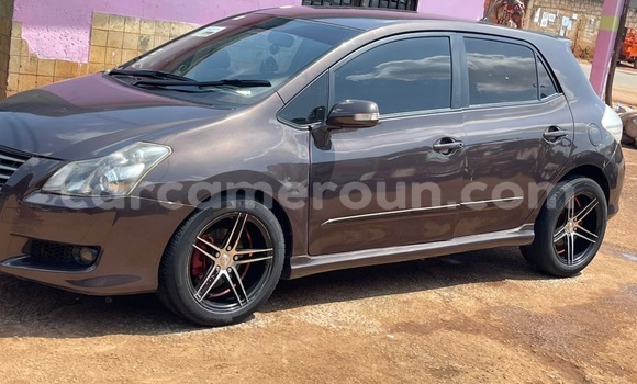 Acheter Occasion Voiture Toyota Blade Marron à Yaoundé, Central Cameroon Acheter Occasion Voiture Toyota Blade Marron à Yaoundé, Central Cameroon