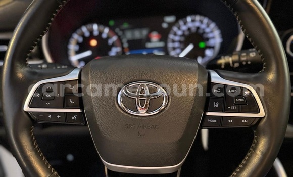 Acheter Occasion Voiture Toyota Highlander Blanc à Yaoundé, Central Cameroon Acheter Occasion Voiture Toyota Highlander Blanc à Yaoundé, Central Cameroon