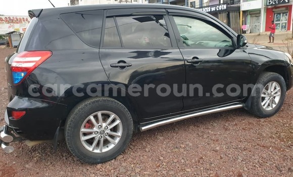 Sayi Na hannu Toyota RAV4 Black Mota in Douala a Ƙasar Kamaru Sayi Na hannu Toyota RAV4 Black Mota in Douala a Ƙasar Kamaru
