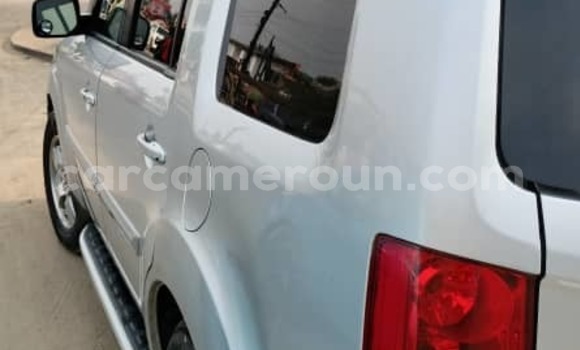 Buy Used Honda Pilot Silver Car in Douala in Littoral Cameroon Buy Used Honda Pilot Silver Car in Douala in Littoral Cameroon