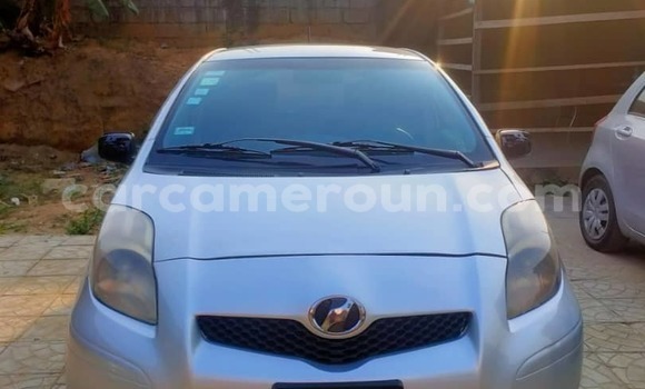 Acheter Occasion Voiture Toyota Vitz Gris à Douala, Littoral Cameroon