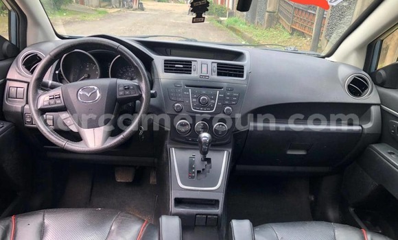 Acheter Occasion Voiture Mazda 5 Bleu à Douala, Littoral Cameroon Acheter Occasion Voiture Mazda 5 Bleu à Douala, Littoral Cameroon