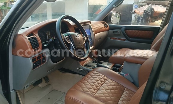 Acheter Import Voiture Toyota Land Cruiser Prado Noir à Douala, Littoral Cameroon Acheter Import Voiture Toyota Land Cruiser Prado Noir à Douala, Littoral Cameroon