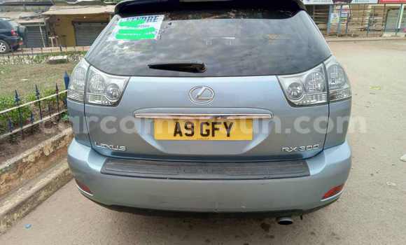Sayi Na hannu Lexus RX 300 Blue Mota in Yaounde a Babban Kamaru Sayi Na hannu Lexus RX 300 Blue Mota in Yaounde a Babban Kamaru