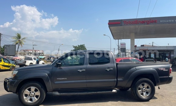 Acheter Import Voiture Toyota Tacoma Gris à Douala, Littoral Cameroon Acheter Import Voiture Toyota Tacoma Gris à Douala, Littoral Cameroon