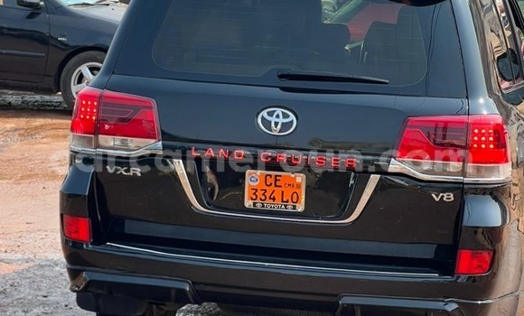 Acheter Neuf Voiture Toyota Land Cruiser Prado Noir à Yaoundé, Central Cameroon Acheter Neuf Voiture Toyota Land Cruiser Prado Noir à Yaoundé, Central Cameroon