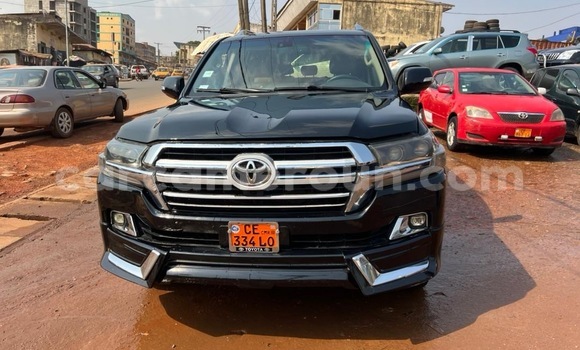 Acheter Neuf Voiture Toyota Land Cruiser Prado Noir à Yaoundé, Central Cameroon Acheter Neuf Voiture Toyota Land Cruiser Prado Noir à Yaoundé, Central Cameroon