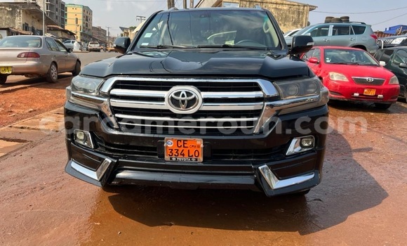 Acheter Neuf Voiture Toyota Land Cruiser Prado Noir à Yaoundé, Central Cameroon Acheter Neuf Voiture Toyota Land Cruiser Prado Noir à Yaoundé, Central Cameroon