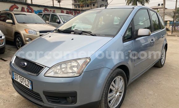 Acheter Import Voiture Ford Focus Bleu à Douala, Littoral Cameroon Acheter Import Voiture Ford Focus Bleu à Douala, Littoral Cameroon
