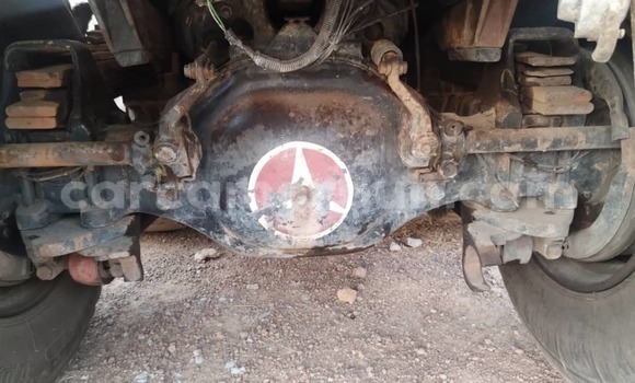 Acheter Occasion Utilitaire Mercedes‒Benz Truck Autre à Bertoua, East Cameroon Acheter Occasion Utilitaire Mercedes‒Benz Truck Autre à Bertoua, East Cameroon