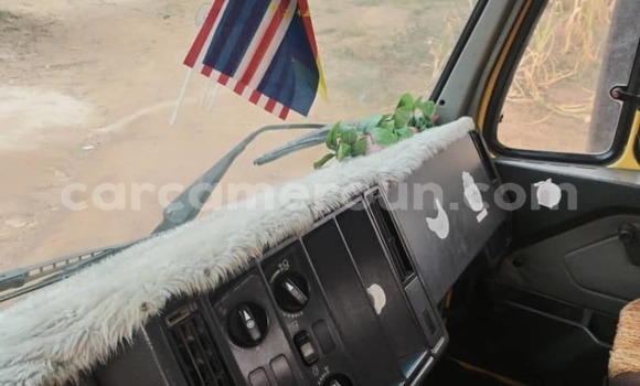 Acheter Occasion Utilitaire Mercedes‒Benz Truck Autre à Bertoua, East Cameroon Acheter Occasion Utilitaire Mercedes‒Benz Truck Autre à Bertoua, East Cameroon