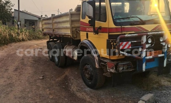 Acheter Occasion Utilitaire Mercedes‒Benz Truck Autre à Bertoua, East Cameroon Acheter Occasion Utilitaire Mercedes‒Benz Truck Autre à Bertoua, East Cameroon