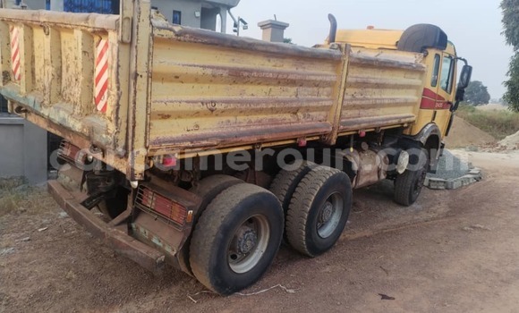 Acheter Occasion Utilitaire Mercedes‒Benz Truck Autre à Bertoua, East Cameroon Acheter Occasion Utilitaire Mercedes‒Benz Truck Autre à Bertoua, East Cameroon
