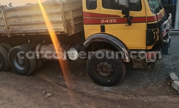 Acheter Occasion Utilitaire Mercedes‒Benz Truck Autre à Bertoua, East Cameroon Acheter Occasion Utilitaire Mercedes‒Benz Truck Autre à Bertoua, East Cameroon