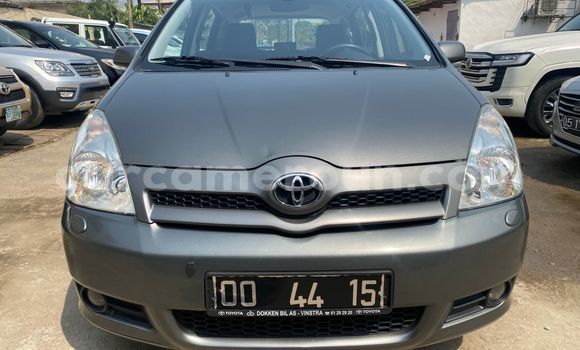 Acheter Import Voiture Toyota Corolla Verso Gris à Douala, Littoral Cameroon Acheter Import Voiture Toyota Corolla Verso Gris à Douala, Littoral Cameroon