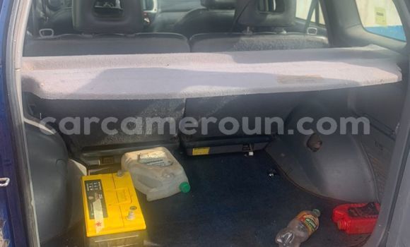 Acheter Occasion Voiture Toyota RAV4 Bleu à Bertoua, East Cameroon Acheter Occasion Voiture Toyota RAV4 Bleu à Bertoua, East Cameroon