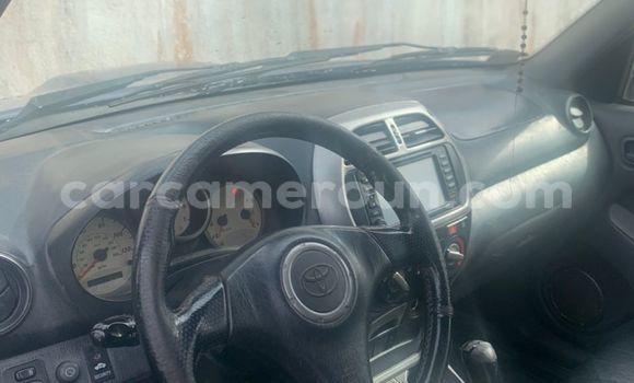 Acheter Occasion Voiture Toyota RAV4 Bleu à Bertoua, East Cameroon Acheter Occasion Voiture Toyota RAV4 Bleu à Bertoua, East Cameroon