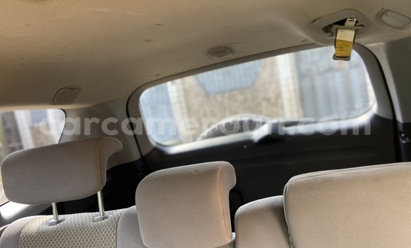 Acheter Import Voiture Toyota RAV4 Rouge à Douala, Littoral Cameroon Acheter Import Voiture Toyota RAV4 Rouge à Douala, Littoral Cameroon