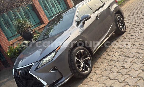 Sayi Na hannu Lexus RX 350 Blue Mota in Douala a Ƙasar Kamaru Sayi Na hannu Lexus RX 350 Blue Mota in Douala a Ƙasar Kamaru