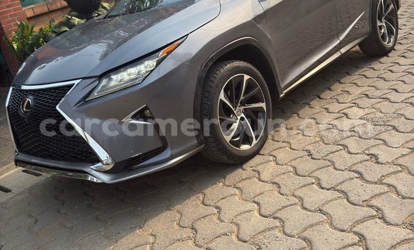 Sayi Na hannu Lexus RX 350 Blue Mota in Douala a Ƙasar Kamaru Sayi Na hannu Lexus RX 350 Blue Mota in Douala a Ƙasar Kamaru