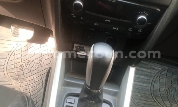Buy Used Suzuki Vitara Red Car in Douala in Littoral Cameroon Buy Used Suzuki Vitara Red Car in Douala in Littoral Cameroon
