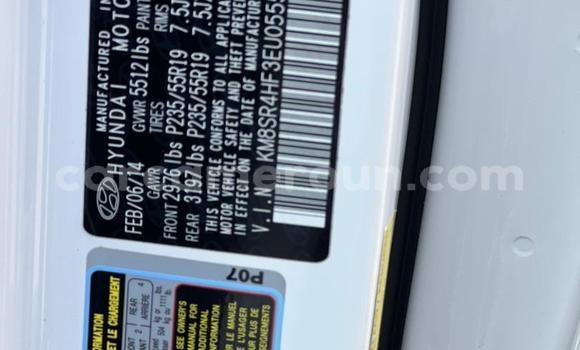 Sayi Na hannu Hyundai Santa Fe White Mota in Douala a Ƙasar Kamaru Sayi Na hannu Hyundai Santa Fe White Mota in Douala a Ƙasar Kamaru