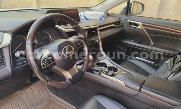 Sayi Na hannu Lexus RX 350 Brown Mota in Douala a Ƙasar Kamaru Sayi Na hannu Lexus RX 350 Brown Mota in Douala a Ƙasar Kamaru