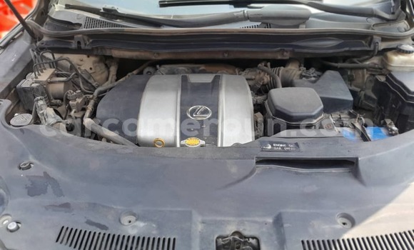 Sayi Na hannu Lexus RX 350 Brown Mota in Douala a Ƙasar Kamaru Sayi Na hannu Lexus RX 350 Brown Mota in Douala a Ƙasar Kamaru