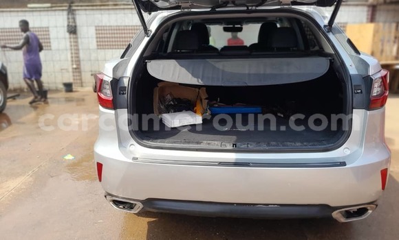 Sayi Na hannu Lexus RX 350 Brown Mota in Douala a Ƙasar Kamaru Sayi Na hannu Lexus RX 350 Brown Mota in Douala a Ƙasar Kamaru