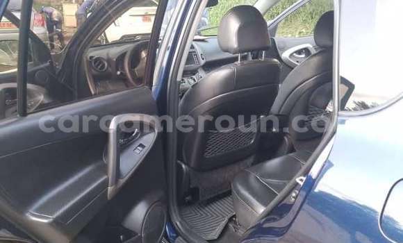 Acheter Occasion Voiture Toyota RAV4 Bleu à Douala, Littoral Cameroon Acheter Occasion Voiture Toyota RAV4 Bleu à Douala, Littoral Cameroon