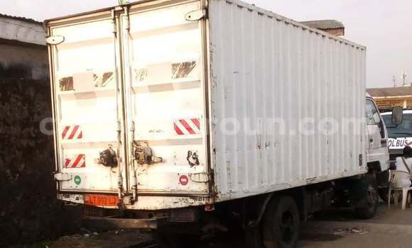 Buy Used Toyota Dyna White Truck in Douala in Littoral Cameroon Buy Used Toyota Dyna White Truck in Douala in Littoral Cameroon