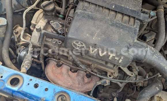 Buy Used Toyota Yaris Blue Car in Douala in Littoral Cameroon Buy Used Toyota Yaris Blue Car in Douala in Littoral Cameroon