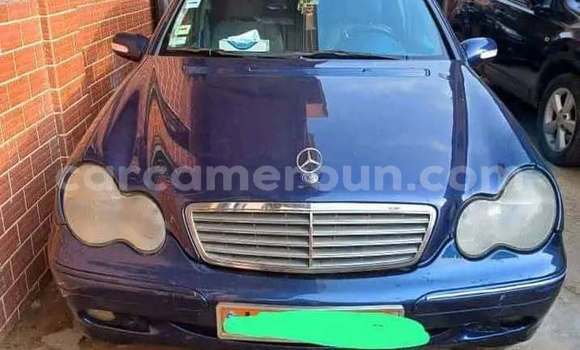 Acheter Occasion Voiture Mercedes‒Benz C–Class Bleu à Douala, Littoral Cameroon