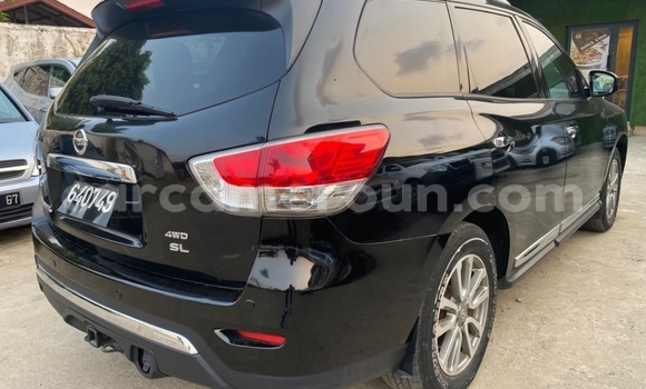 Acheter Import Voiture Nissan Pathfinder Noir à Douala, Littoral Cameroon Acheter Import Voiture Nissan Pathfinder Noir à Douala, Littoral Cameroon