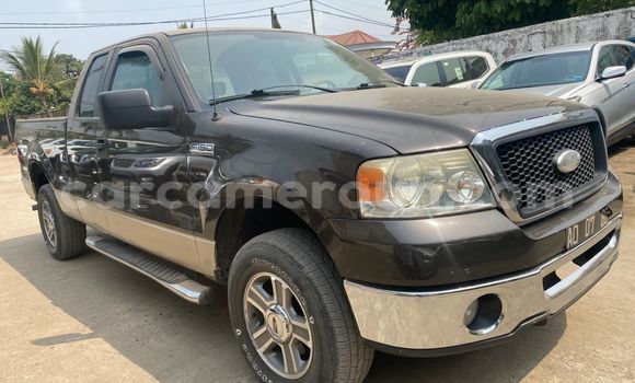 Sayi Imported Ford F–150 Black Mota in Douala a Ƙasar Kamaru