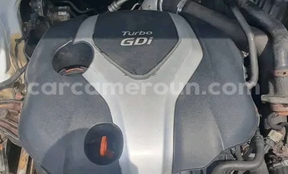 Buy Used Hyundai Santa Fe White Car in Douala in Littoral Cameroon Buy Used Hyundai Santa Fe White Car in Douala in Littoral Cameroon