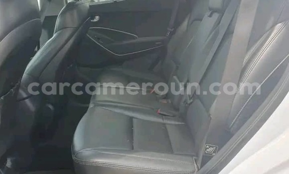 Buy Used Hyundai Santa Fe White Car in Douala in Littoral Cameroon Buy Used Hyundai Santa Fe White Car in Douala in Littoral Cameroon