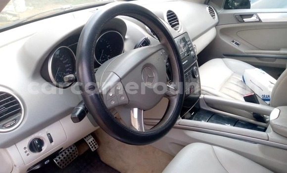 Acheter Occasion Voiture Mercedes‒Benz ML–Class Noir à Douala, Littoral Cameroon Acheter Occasion Voiture Mercedes‒Benz ML–Class Noir à Douala, Littoral Cameroon