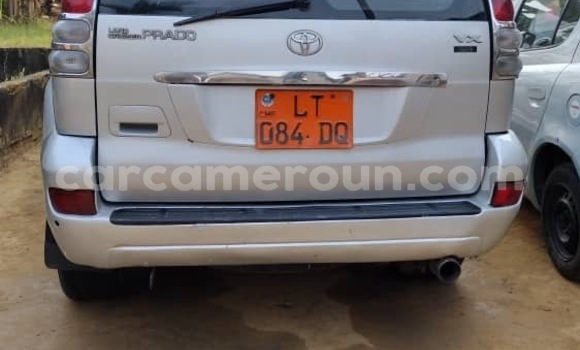 Sayi Na hannu Toyota Prado Azurfa Mota in Douala a Ƙasar Kamaru Sayi Na hannu Toyota Prado Azurfa Mota in Douala a Ƙasar Kamaru