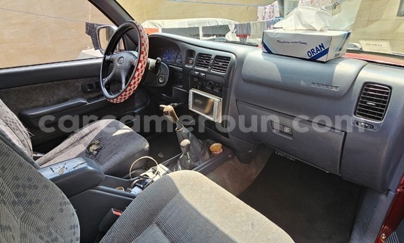 Acheter Neuf Voiture Toyota Pickup Rouge à Douala, Littoral Cameroon Acheter Neuf Voiture Toyota Pickup Rouge à Douala, Littoral Cameroon