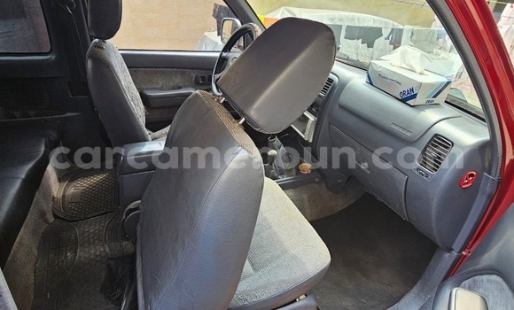 Acheter Neuf Voiture Toyota Pickup Rouge à Douala, Littoral Cameroon Acheter Neuf Voiture Toyota Pickup Rouge à Douala, Littoral Cameroon