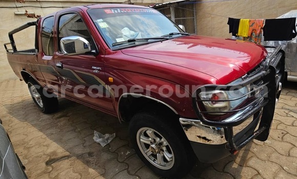 Acheter Neuf Voiture Toyota Pickup Rouge à Douala, Littoral Cameroon Acheter Neuf Voiture Toyota Pickup Rouge à Douala, Littoral Cameroon