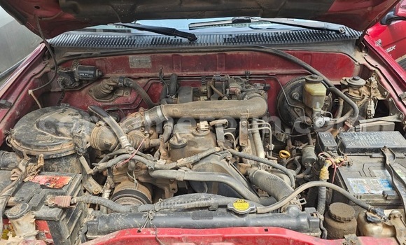 Acheter Neuf Voiture Toyota Pickup Rouge à Douala, Littoral Cameroon Acheter Neuf Voiture Toyota Pickup Rouge à Douala, Littoral Cameroon