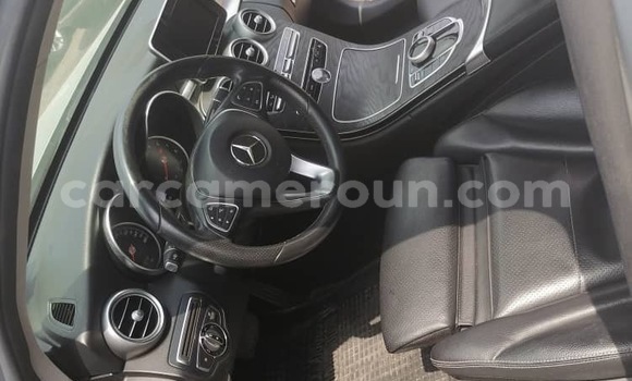 Sayi Imported Mercedes‒Benz GLE Azurfa Mota in Douala a Ƙasar Kamaru Sayi Imported Mercedes‒Benz GLE Azurfa Mota in Douala a Ƙasar Kamaru